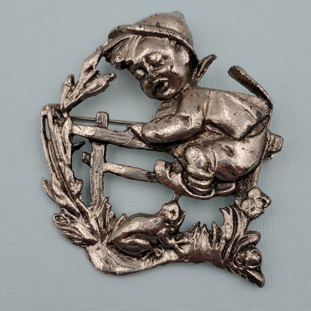 Silson 1940s Hummel Boy & Frog Brooch